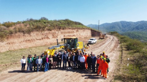 VIDEO | La Provincia inició la última etapa de la pavimentación de la Ruta Provincial N° 1