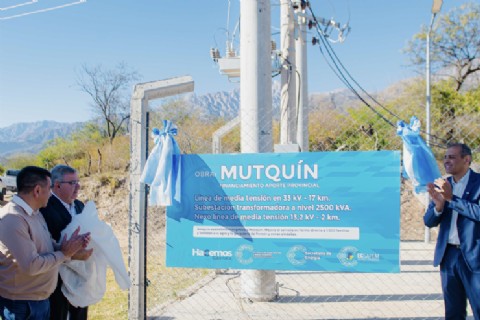 El Gobierno inauguró una obra que fortalece el sistema eléctrico de Mutquín