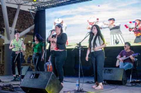 Música & Poesía para ponerle melodías a la 16º Feria Provincial del Libro