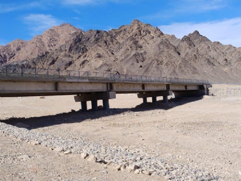 El Gobierno provincial inaugurará obras viales clave y reanudará el proyecto de cloacas en el Valle Central